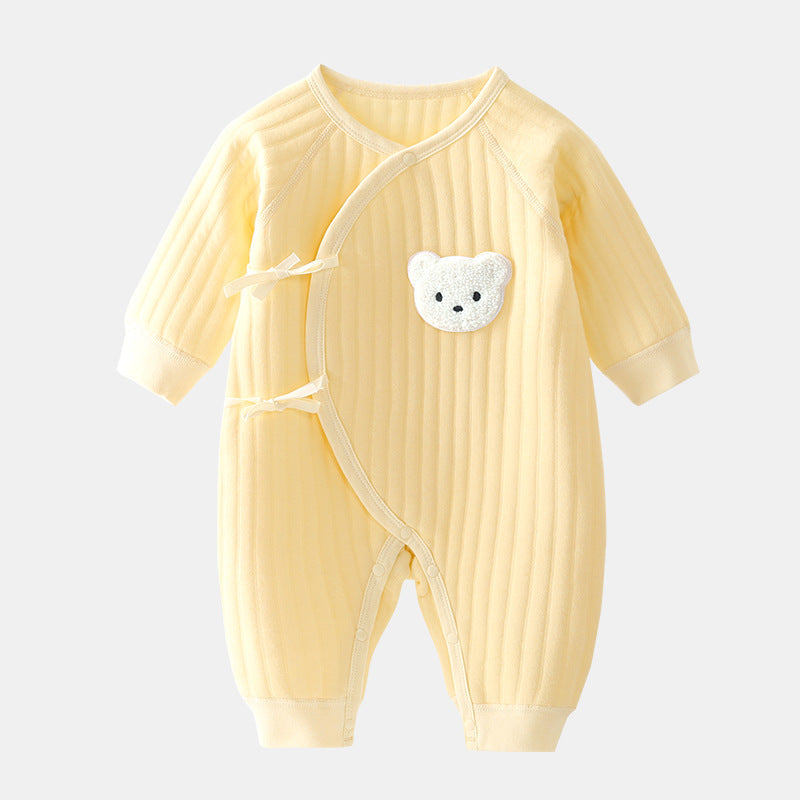 Babystrampler mit Bärchen für den Frühling und Herbst 1