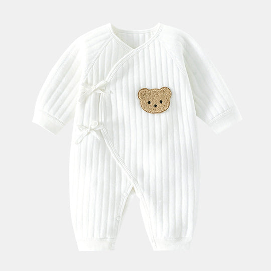 Babystrampler mit Bärchen für den Frühling und Herbst 2