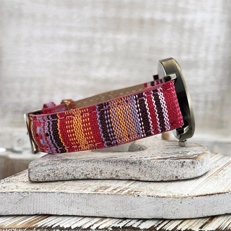 Damen Armbanduhr mit geflochtenem Design 2