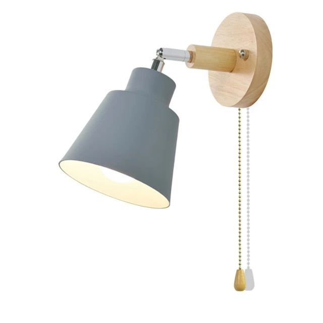 Drehbare Wandleuchte mit Zugkettenschalter 4