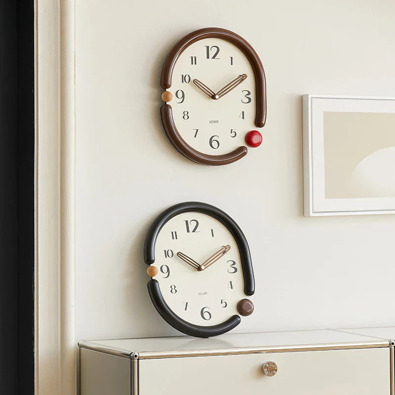 Große Moderne Wanduhr Minimalistisch als Hingucker für Stilvolles Interieur 2