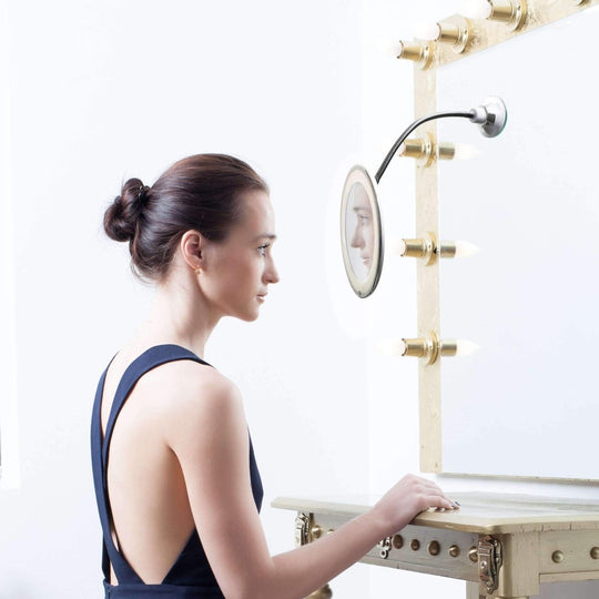 Kosmetikspiegel mit Licht und 10-fach Vergrößerung für präzises Make-up und Styling 2