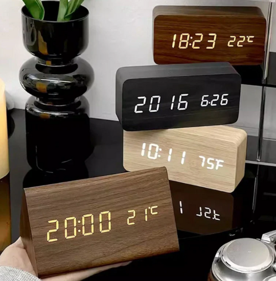LED-Uhr für Männer und Frauen mit modernem Design 2