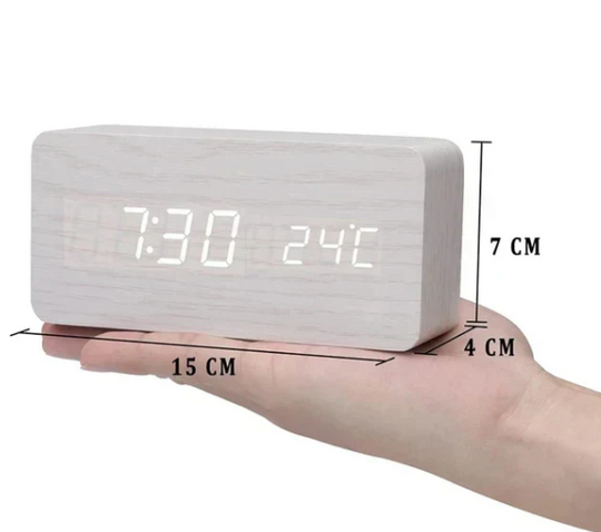 LED-Uhr für Männer und Frauen mit modernem Design 9
