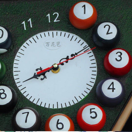Moderne Wanduhr Billard Design Hingucker für Spielzimmer und Bars 4