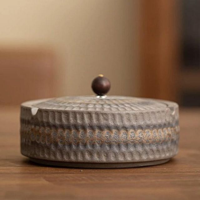 Retro Aschenbecher Mit Deckel Für Draußen Und Drinnen, Vintage Design Für Raucherbereiche 12