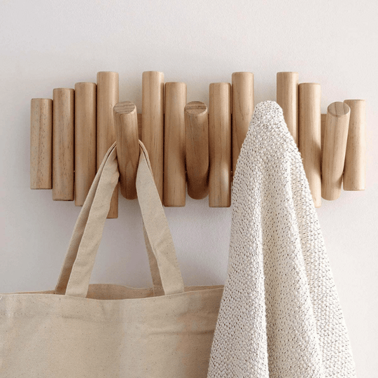 Wandgarderobe Aus Holz Im Skandinavischen Design Für Mäntel Und Taschen 2