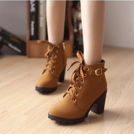 Damen-Pumpstiefel